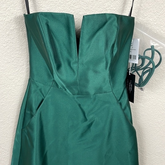 NWT Alfred Sung Strapless Notch Satin Twill Gown Bridesmaid Dress Hunter Green - Picture 3 of 11